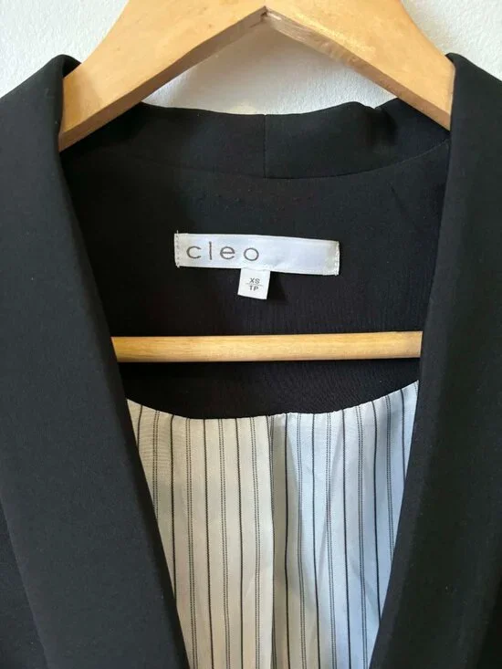 Black Rouched Sleeve Blazer - Picture 7 of 7